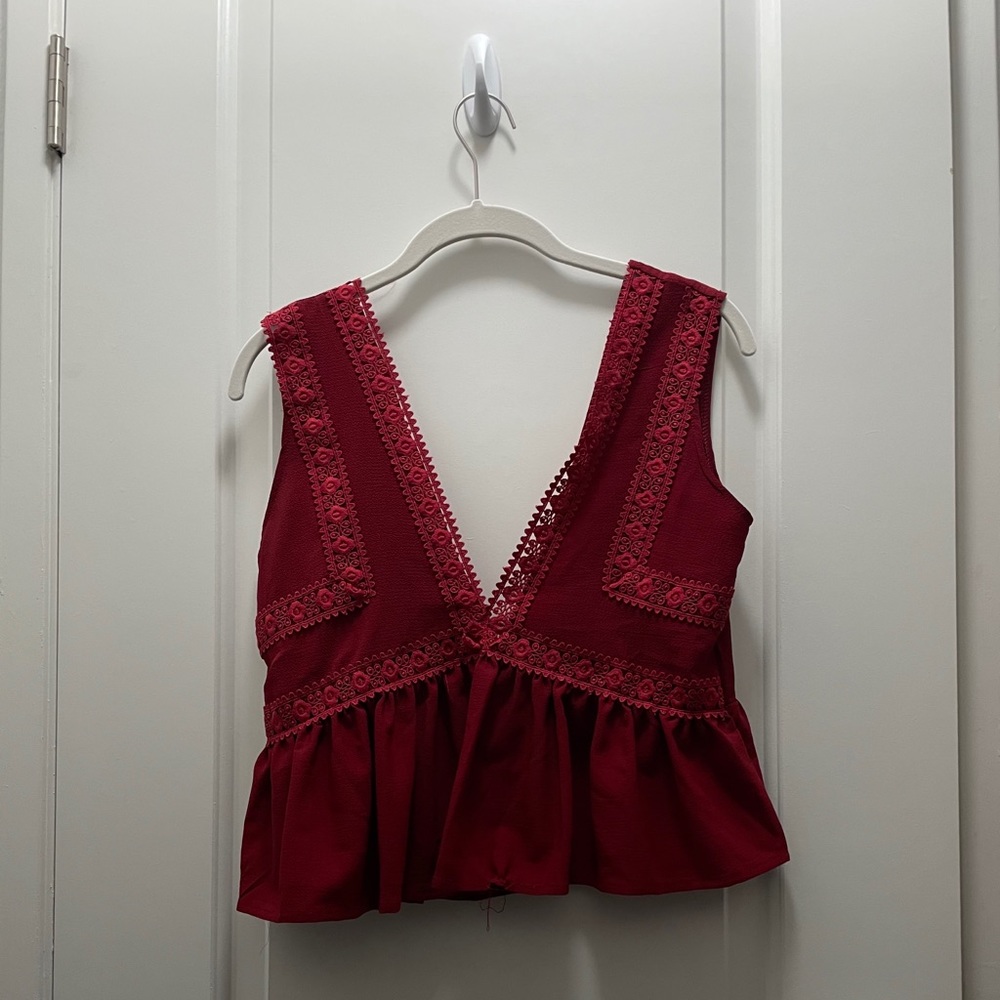 Deep V Top